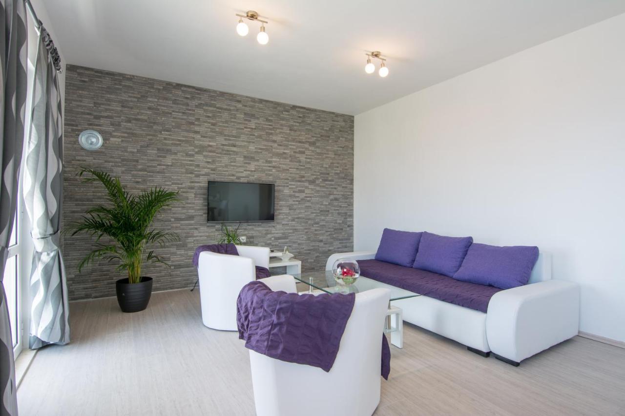 Lux Apartman S Pogledom Na More Trogir Zewnętrze zdjęcie